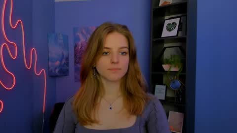 Snapshot of prettyamyy chatting on June 16, 9:23 am Ammy online show from June 16, 9:23 am