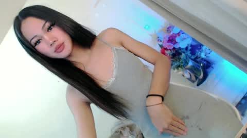 prettybadbitch28 online show from June 12, 11:53 am