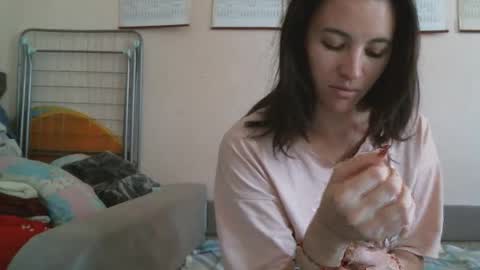 Snapshot of prettybella_7 chatting on September 30, 10:31 am Bella online show from September 30, 10:31 am