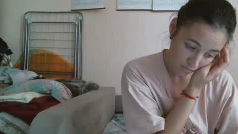 Snapshot of prettybella_7 chatting on October 10, 8:57 am Bella online show from October 10, 8:57 am