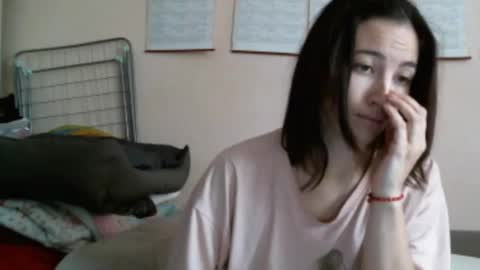 Snapshot of prettybella_7 chatting on October 18, 5:10 am Bella online show from October 18, 5:10 am