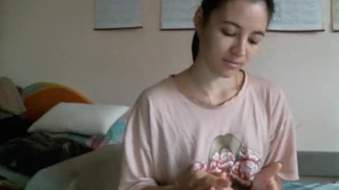 Snapshot of prettybella_7 chatting on October 26, 4:51 am Bella online show from October 26, 4:51 am