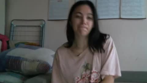 Snapshot of prettybella_7 chatting on November 8, 4:56 am Bella online show from November 8, 4:56 am