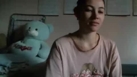 Snapshot of prettybella_7 chatting on November 16, 4:51 am Bella online show from November 16, 4:51 am