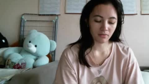 Snapshot of prettybella_7 chatting on December 1, 8:30 am Bella online show from December 1, 8:30 am