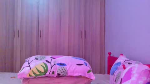 prettybigclit_ebony online show from October 6, 6:44 am