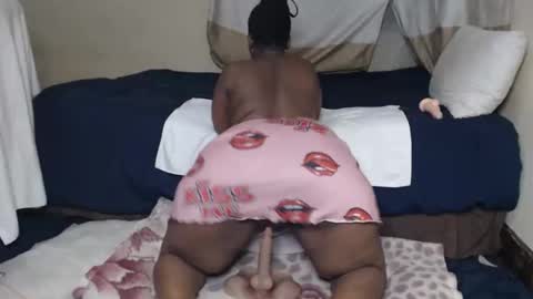 Cindy online show from March 7, 11:24 pm