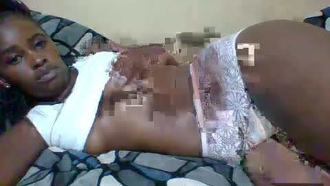 Snapshot of prettycarl_2 chatting on January 3, 12:19 pm prettycarl_2 online show from January 3, 12:19 pm