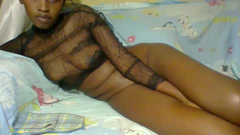 Snapshot of prettycarl_2 chatting on January 11, 4:38 am prettycarl_2 online show from January 11, 4:38 am