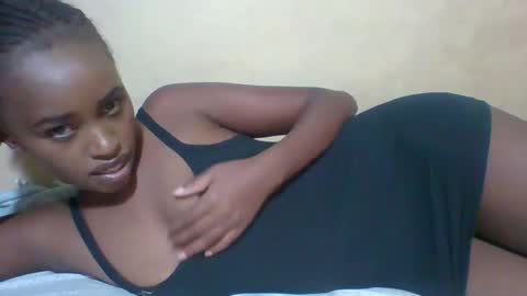 Snapshot of prettycarl_2 chatting on January 23, 10:22 pm prettycarl_2 online show from January 23, 10:22 pm