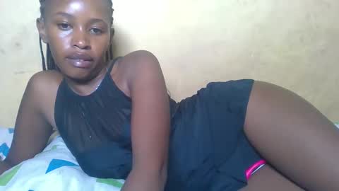 prettycarl_2 online show from January 11, 11:21 pm