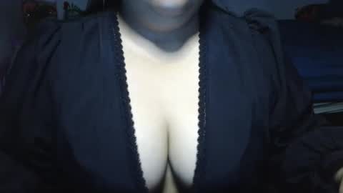 prettycarla online show from April 20, 1:19 am