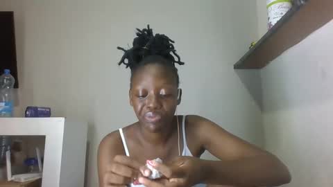 prettydollk_dons online show from March 18, 9:07 pm