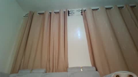 Snapshot of prettydulce chatting on September 23, 2:36 am prettydulce online show from September 23, 2:36 am