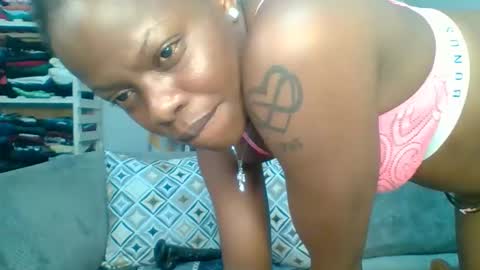 PrettyEla online show from October 8, 11:46 pm