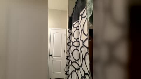 prettyfacefemale online show from February 11, 7:46 am