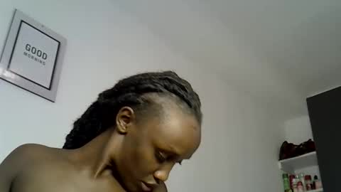 Pretty darkskin doll online show from April 14, 8:42 am