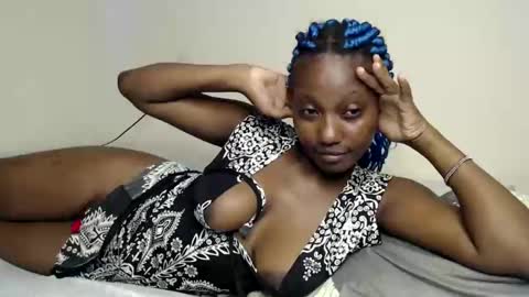 Mary online show from February 6, 4:42 am