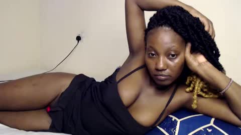 Snapshot of prettygoddess1 chatting on February 10, 5:25 am Mary online show from February 10, 5:25 am