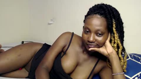Snapshot of prettygoddess1 chatting on February 10, 11:36 am Mary online show from February 10, 11:36 am