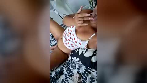 prettyini online show from August 1, 5:23 pm