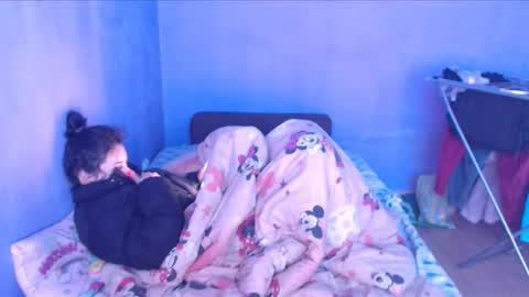 prettyjulliette online show from February 23, 10:39 am