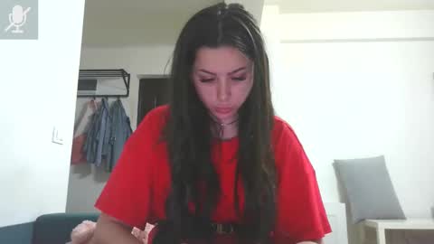 prettyjulliette online show from April 29, 8:04 pm