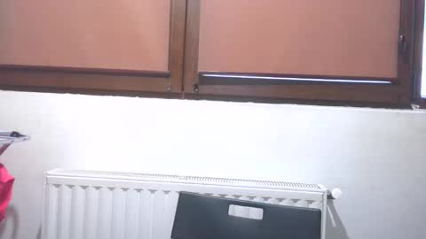 prettyjulliette online show from April 30, 2:23 pm