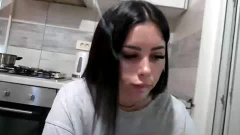 prettyjulliette online show from July 2, 3:29 pm
