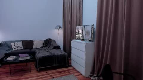 Eva online show from November 24, 8:08 pm