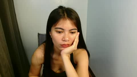 prettylittle_lady online show from May 26, 2:40 am