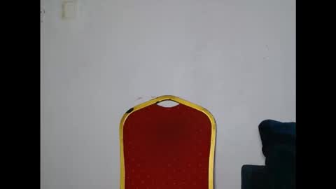 Snapshot of prettylove5 chatting on November 23, 5:40 am evelyn online show from November 23, 5:40 am