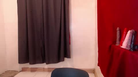 prettylovebarbieintownxx online show from September 19, 6:19 pm