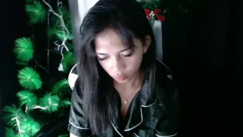 Snapshot of prettymiya chatting on November 30, 4:22 pm Miya 3 online show from November 30, 4:22 pm