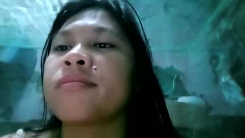 Snapshot of prettyneca5991 chatting on April 5, 3:31 pm prettyneca5991 online show from April 5, 3:31 pm