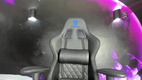 Laura  Onlyfans   40OFF online show from December 1, 5:46 pm