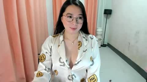 ashley online show from January 14, 9:56 am