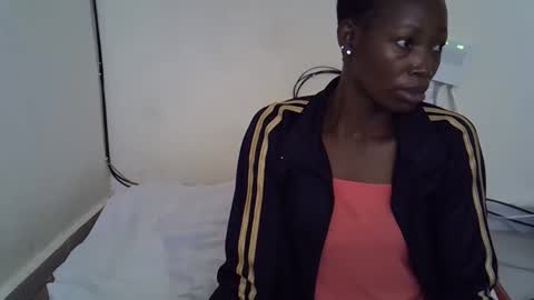 Snapshot of prettyqueen24 chatting on November 10, 8:46 am Pretty Queen online show from November 10, 8:46 am