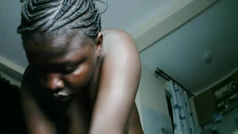 prettyreen online show from October 18, 9:37 pm