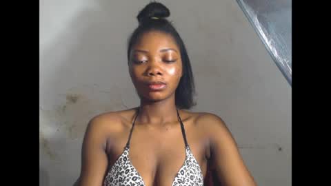 Snapshot of prettysexy6 chatting on March 26, 6:08 am prettysexy6 online show from March 26, 6:08 am