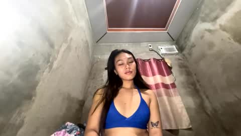 Pretty online show from July 19, 11:41 pm
