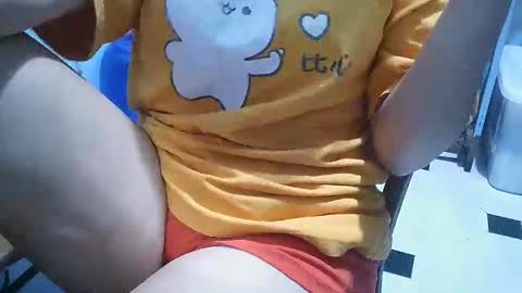 prettysexypeach online show from February 20, 8:49 am