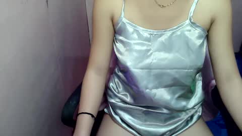 Snapshot of prettyslutbabe chatting on March 3, 1:42 am prettyslutbabe online show from March 3, 1:42 am