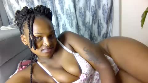 prettysmiless online show from September 9, 4:23 am