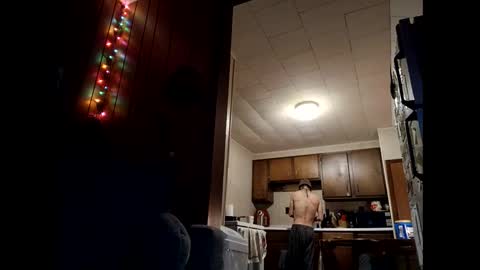 prettysolid7 online show from February 21, 8:15 am