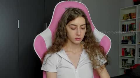 Sophie  next stream will be at Monday  i will wait you guys  online show from September 18, 5:53 am