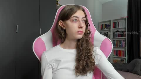 Snapshot of prettysomething chatting on April 9, 6:02 am Sophie next stream will be at Monday i will wait you guys online show from April 9, 6:02 am