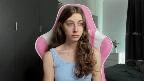 Snapshot of prettysomething chatting on April 19, 6:46 am Sophie next stream will be at Monday i will wait you guys online show from April 19, 6:46 am
