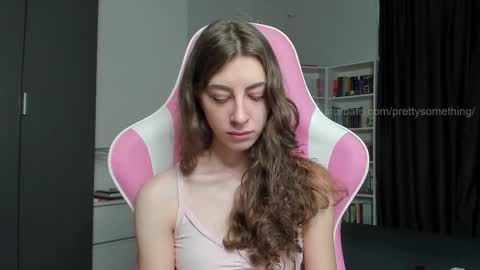 Snapshot of prettysomething chatting on May 4, 6:09 am Sophie next stream will be at Monday i will wait you guys online show from May 4, 6:09 am