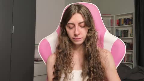 Snapshot of prettysomething chatting on May 14, 5:47 am Sophie next stream will be at Monday i will wait you guys online show from May 14, 5:47 am